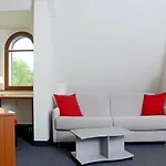 מלון & Fuerstenhof Am Bauhaus