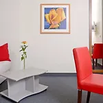 מלון & Fuerstenhof Am Bauhaus