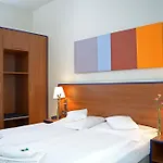 Hotel & Fuerstenhof Am Bauhaus 3*