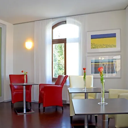 包豪斯弗斯特霍夫公寓式酒店&酒店 魏玛