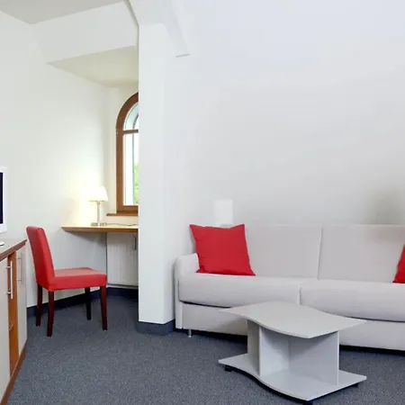 & Fuerstenhof Am Bauhaus 3*