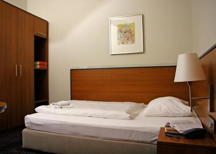 & Fuerstenhof Am Bauhaus Hotel 3*