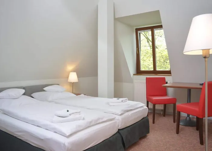 Hotel & Fuerstenhof Am Bauhaus 3*