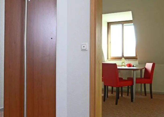 Hotel & Fuerstenhof Am Bauhaus 3*