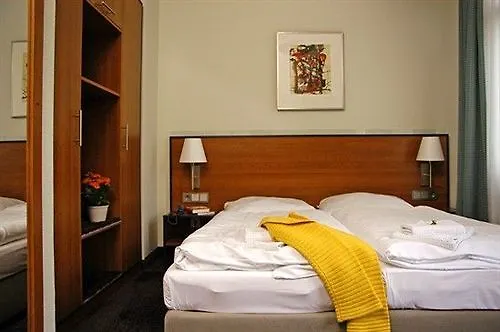 & Fuerstenhof Am Bauhaus